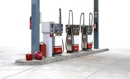 Kfz-Werkstatt mit freier Tankstelle und 5 Zapfsäulen