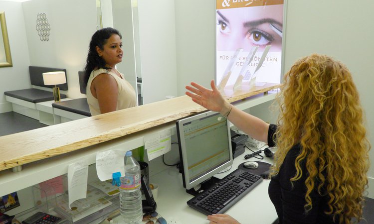 Haarentfernungs-Spezialist: 2 Waxing Studios in NRW