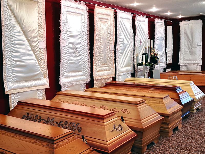 Traditionelles und gut etabliertes Bestattungsunternehmen mit drei Filialen