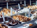 Alteingesessenes Eiscafé mit Gastronomie